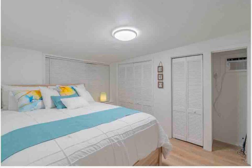 Lovely 2 Bedrooms, Steps Away From The Beach. Bradenton Beach Eksteriør bilde