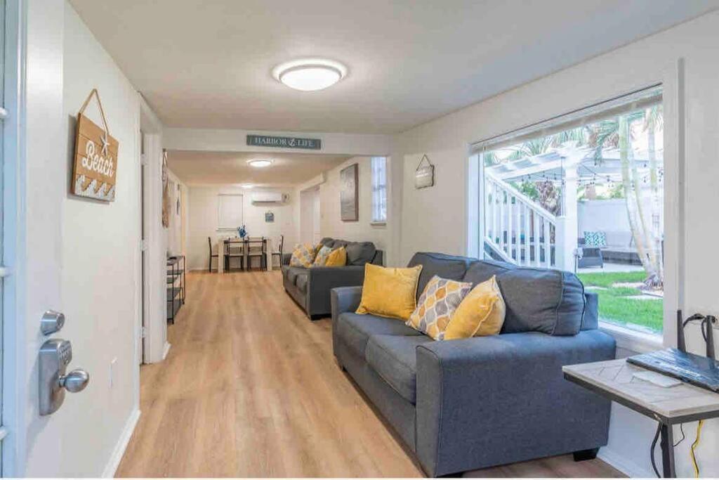 Lovely 2 Bedrooms, Steps Away From The Beach. Bradenton Beach Eksteriør bilde