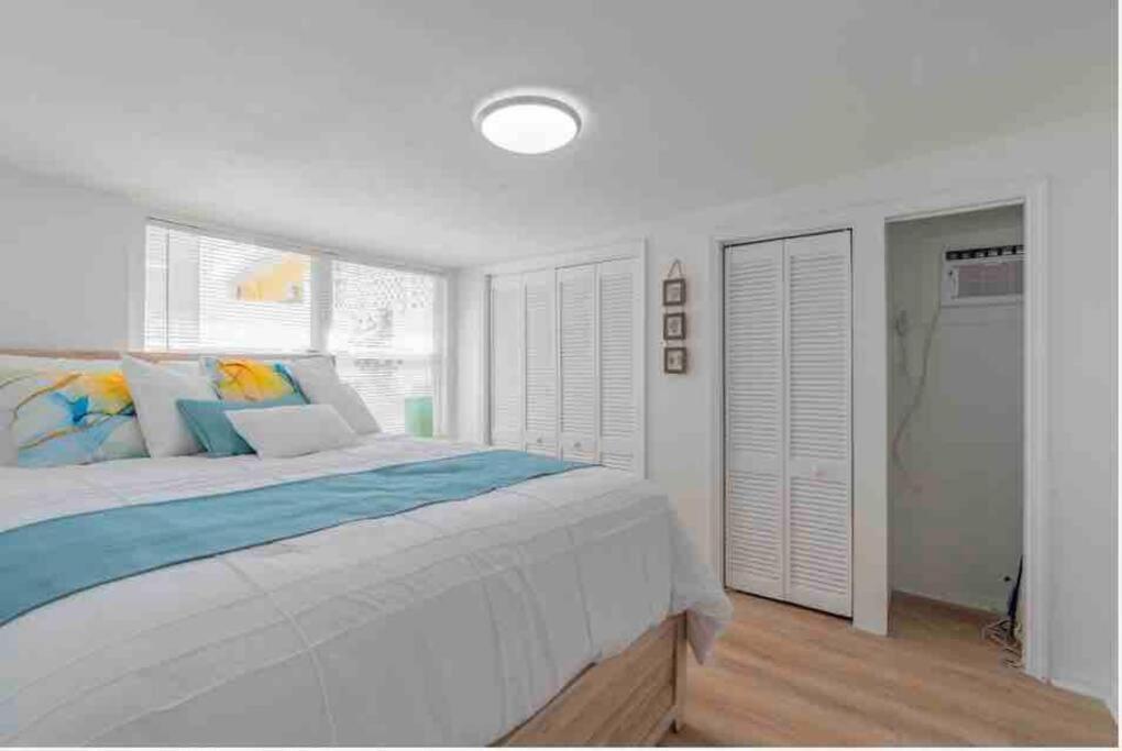 Lovely 2 Bedrooms, Steps Away From The Beach. Bradenton Beach Eksteriør bilde