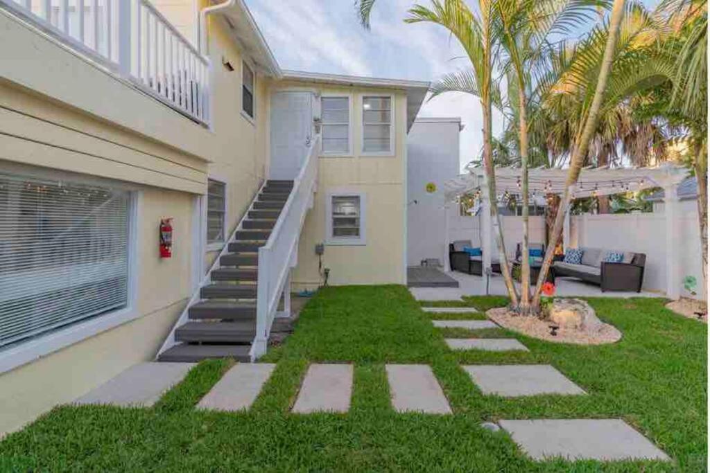Lovely 2 Bedrooms, Steps Away From The Beach. Bradenton Beach Eksteriør bilde