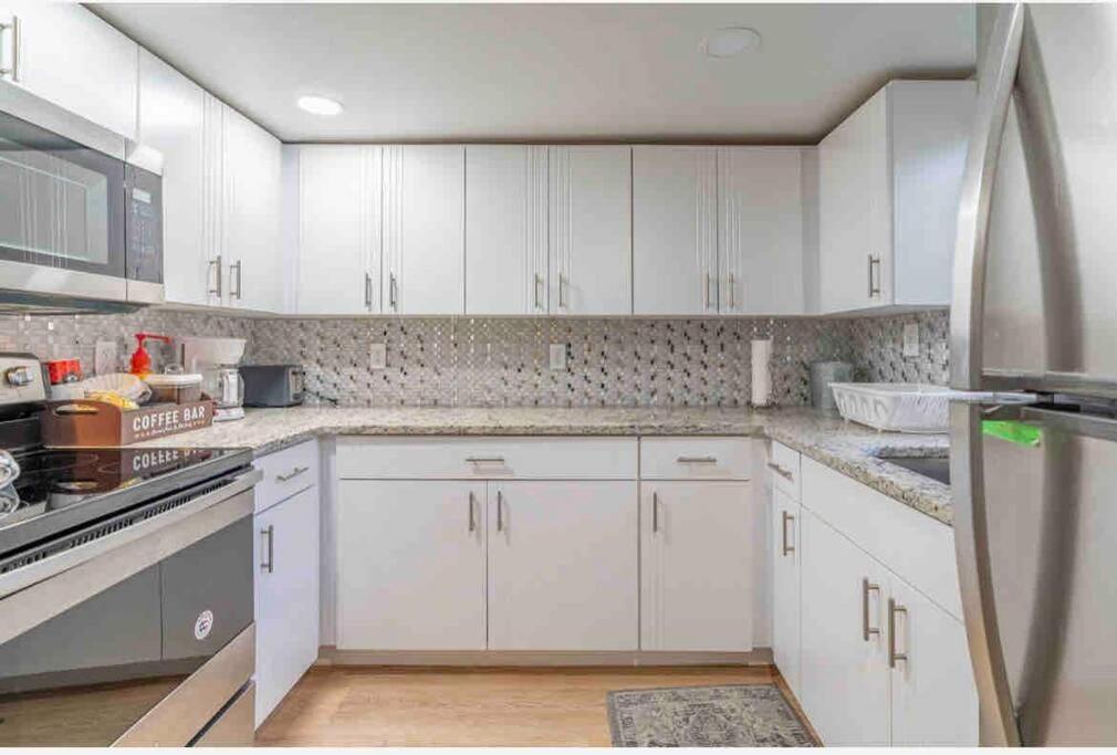 Lovely 2 Bedrooms, Steps Away From The Beach. Bradenton Beach Eksteriør bilde