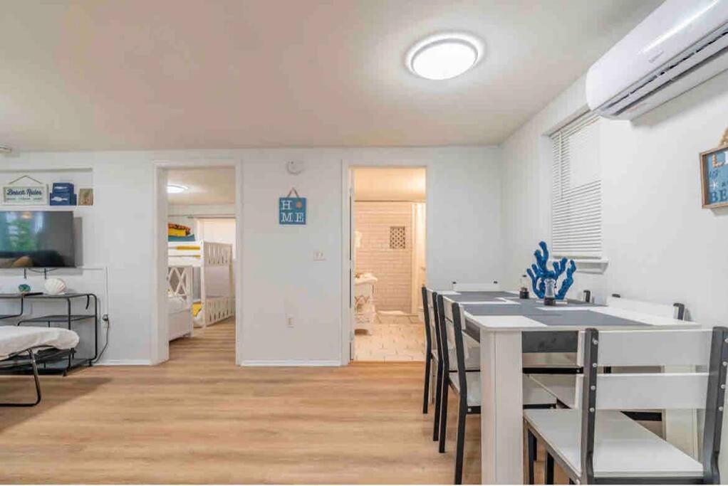 Lovely 2 Bedrooms, Steps Away From The Beach. Bradenton Beach Eksteriør bilde